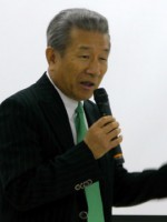 武久洋三・日慢協会長（2012年1月13日の記者会見）